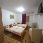 게스트하우스 Soba Dujakovic Banja Vrucica